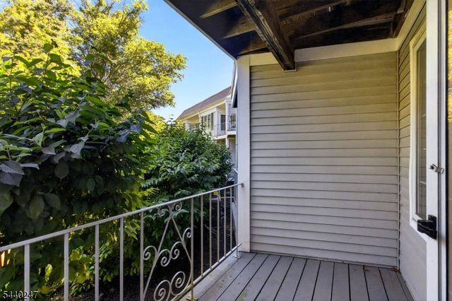 118 Terrace Dr, Chatham Twp., NJ 07928