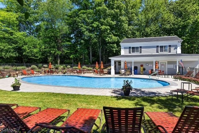 118 Terrace Dr, Chatham Twp., NJ 07928