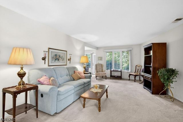 118 Terrace Dr, Chatham Twp., NJ 07928