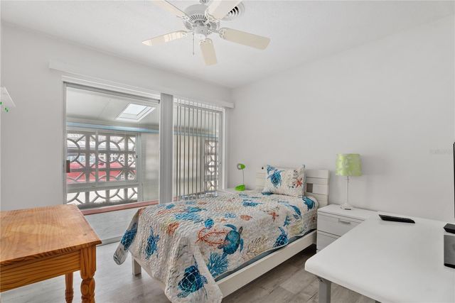 1205 TARPON CENTER DRIVE E2, Venice, FL 34285