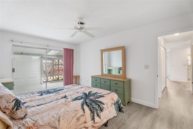 1205 TARPON CENTER DRIVE E2, Venice, FL 34285
