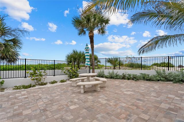 1205 TARPON CENTER DRIVE E2, Venice, FL 34285