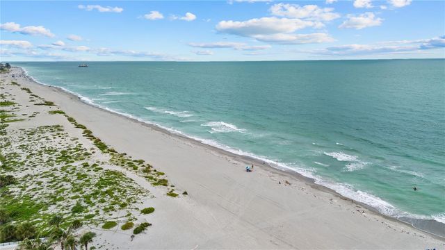1205 TARPON CENTER DRIVE E2, Venice, FL 34285