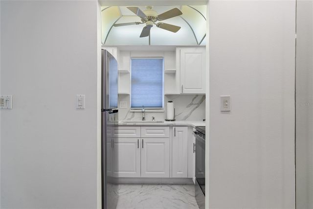 1205 TARPON CENTER DRIVE E2, Venice, FL 34285