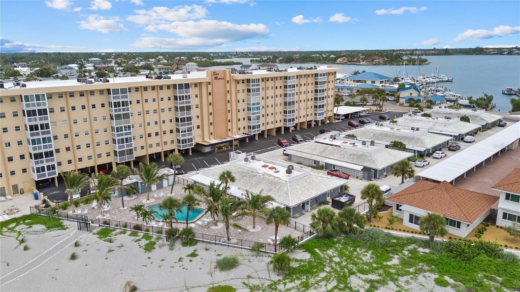 1205 TARPON CENTER DRIVE E2, Venice, FL 34285