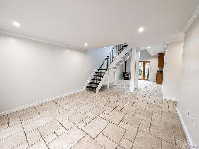 11 Amesworth Court, Middle Island, NY 11953