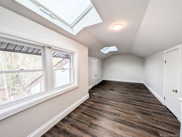 11 Amesworth Court, Middle Island, NY 11953