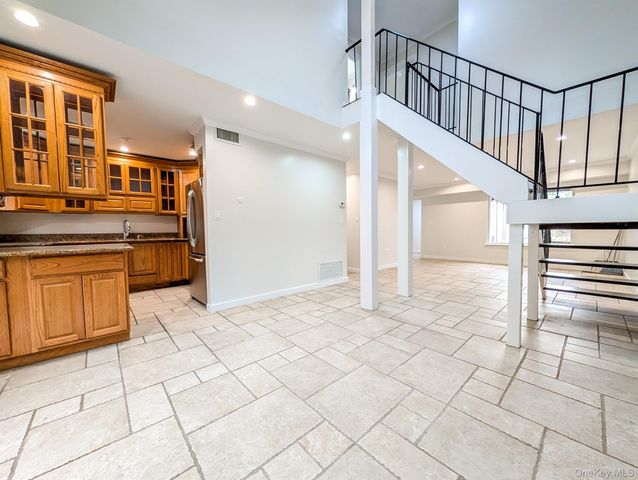 11 Amesworth Court, Middle Island, NY 11953