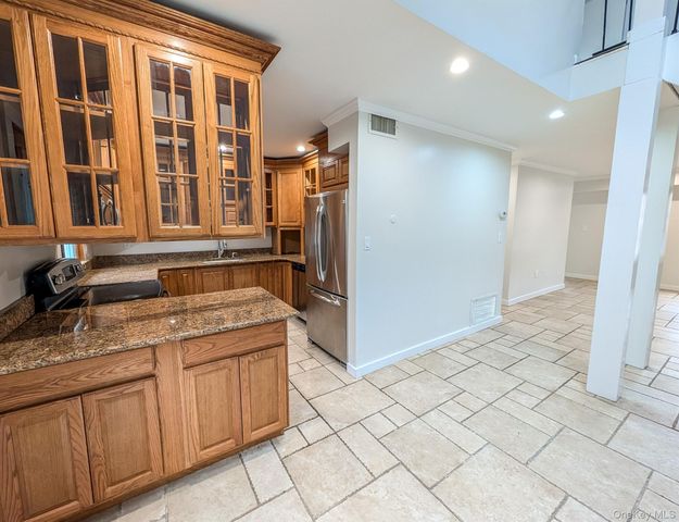 11 Amesworth Court, Middle Island, NY 11953