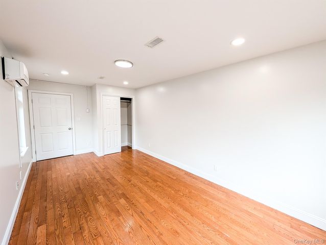 11 Amesworth Court, Middle Island, NY 11953