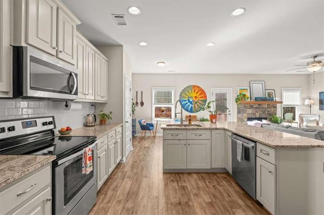 314 Wooded Glen Lane, Carrollton, GA 30117