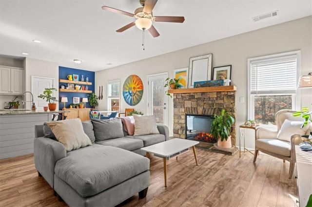 314 Wooded Glen Lane, Carrollton, GA 30117