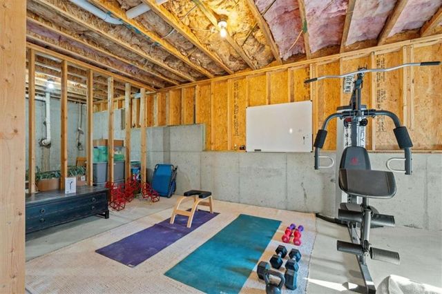 314 Wooded Glen Lane, Carrollton, GA 30117