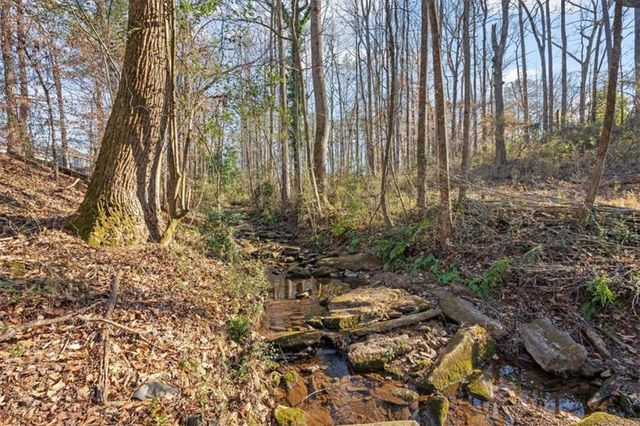 314 Wooded Glen Lane, Carrollton, GA 30117