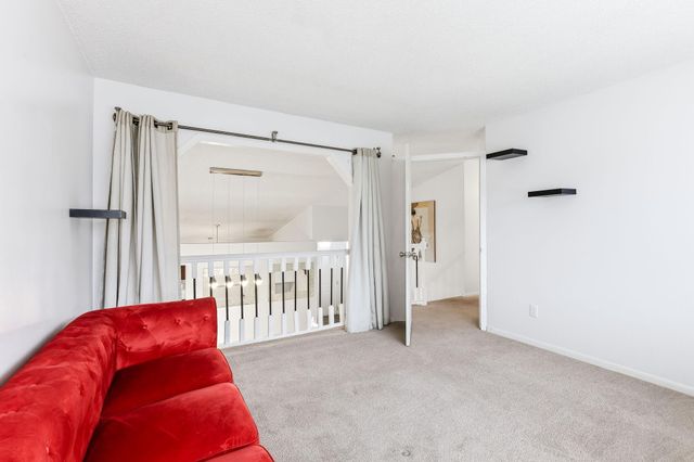 5647 144th Street W, Apple Valley, MN 55124