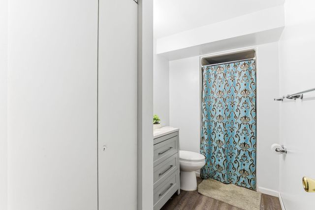 5647 144th Street W, Apple Valley, MN 55124