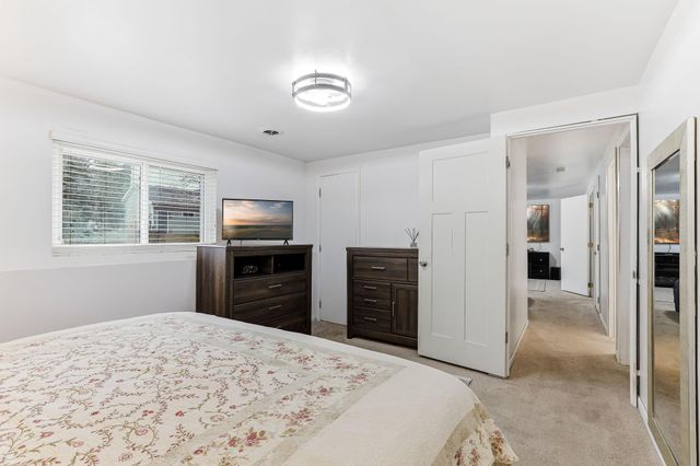 5647 144th Street W, Apple Valley, MN 55124