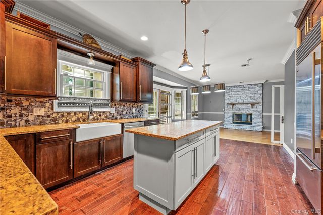 477 Harrison Avenue, Miller Place, NY 11764