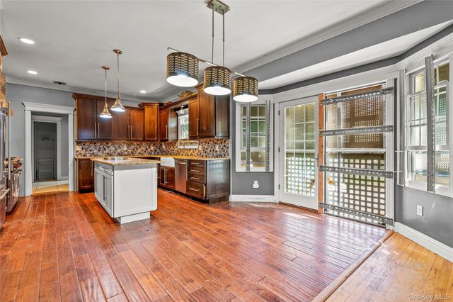 477 Harrison Avenue, Miller Place, NY 11764