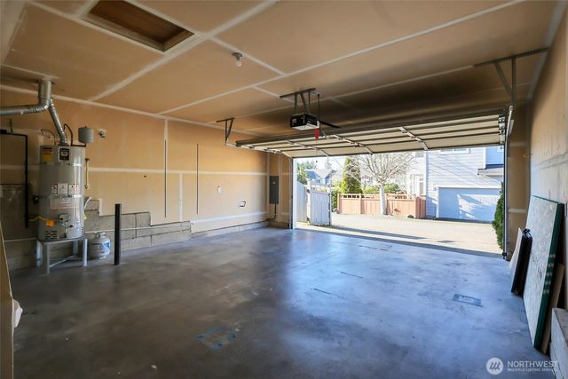 16761 Woodside Drive SE, Renton, WA 98058