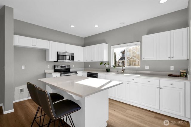 16761 Woodside Drive SE, Renton, WA 98058