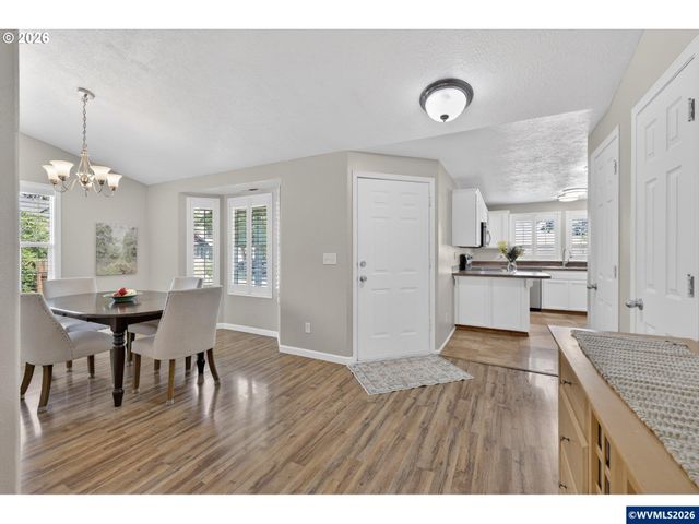 7465 Prairie Ct NE, Keizer, OR 97303