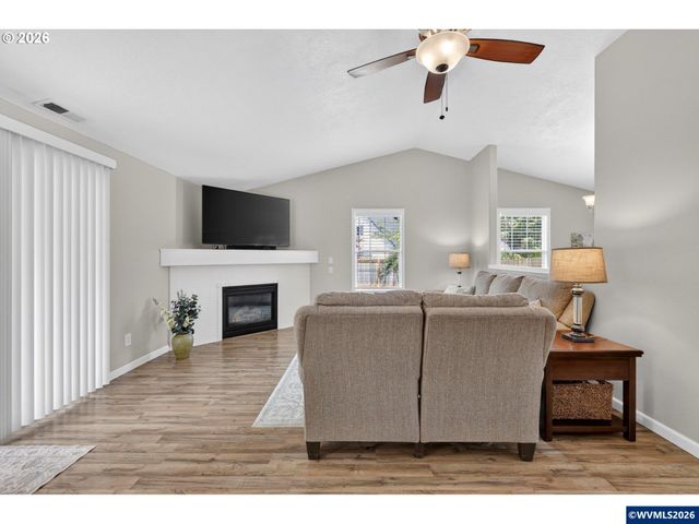 7465 Prairie Ct NE, Keizer, OR 97303