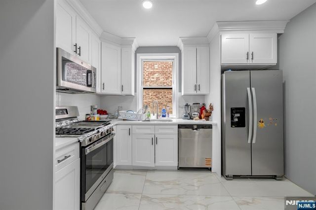 7704 Kennedy Boulevard, North Bergen, NJ 07047