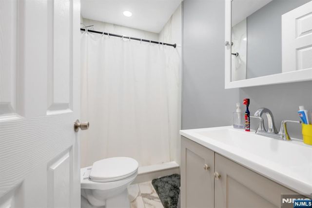 7704 Kennedy Boulevard, North Bergen, NJ 07047