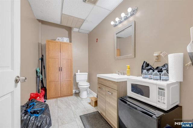 7704 Kennedy Boulevard, North Bergen, NJ 07047