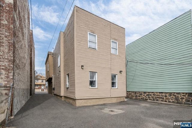 7704 Kennedy Boulevard, North Bergen, NJ 07047