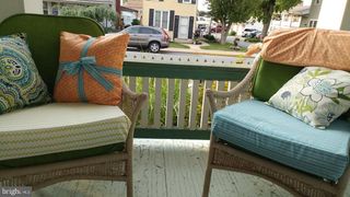 27 W HIGH ST, Hummelstown, PA 17036