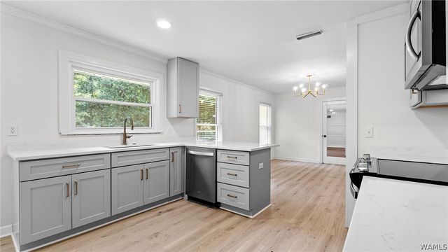 33 Beech, Tuscaloosa, AL 35404