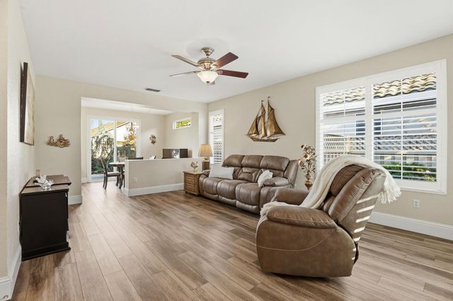 7016 Mule Team Way, Roseville, CA 95747