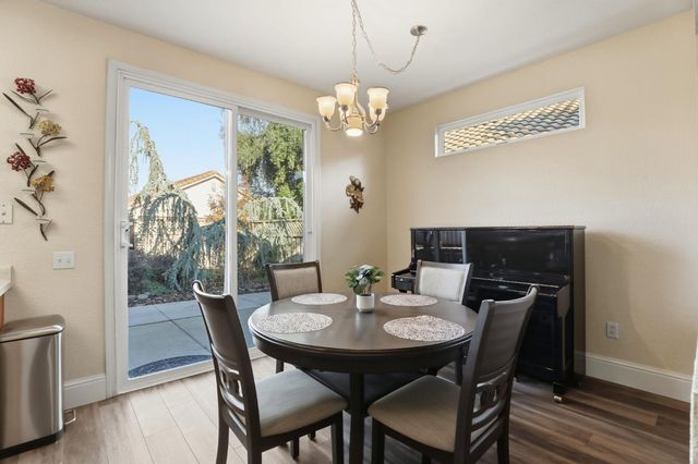 7016 Mule Team Way, Roseville, CA 95747