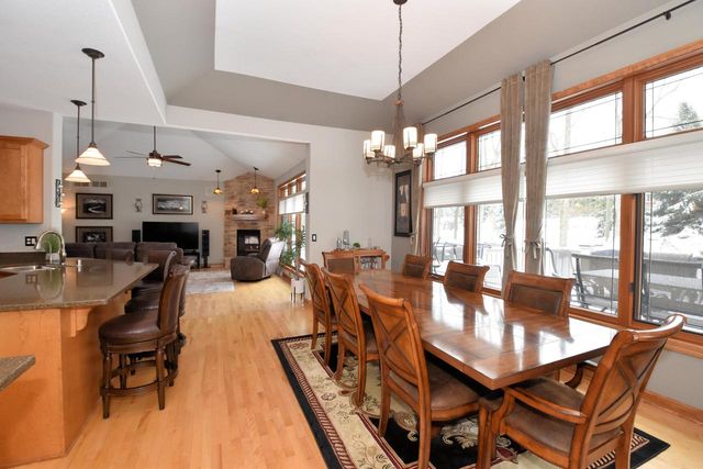 N77W23829 Sun Valley RUN, Sussex, WI 53089