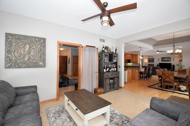 N77W23829 Sun Valley RUN, Sussex, WI 53089