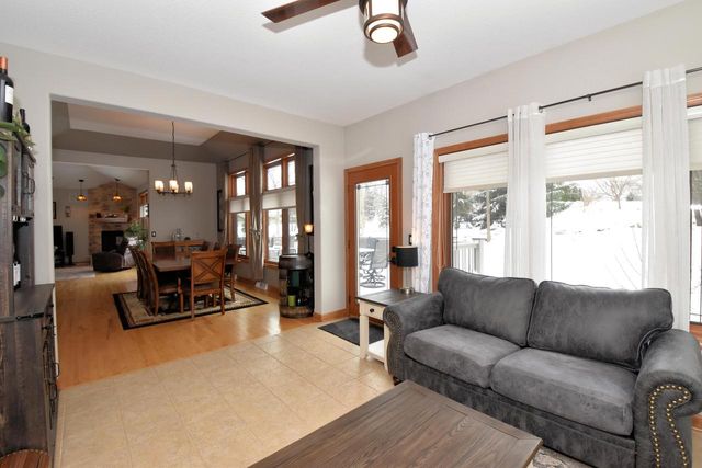 N77W23829 Sun Valley RUN, Sussex, WI 53089