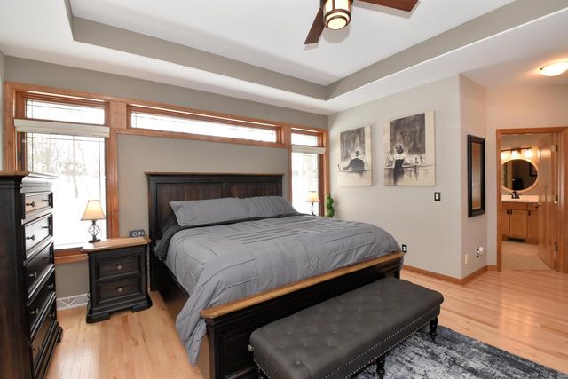 N77W23829 Sun Valley RUN, Sussex, WI 53089