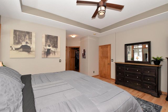 N77W23829 Sun Valley RUN, Sussex, WI 53089