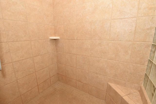 N77W23829 Sun Valley RUN, Sussex, WI 53089