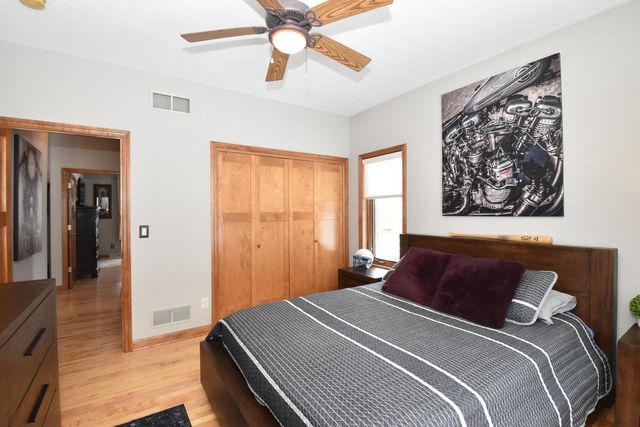 N77W23829 Sun Valley RUN, Sussex, WI 53089