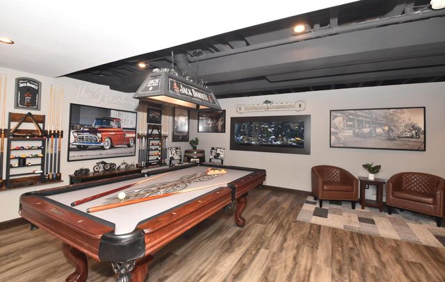 N77W23829 Sun Valley RUN, Sussex, WI 53089