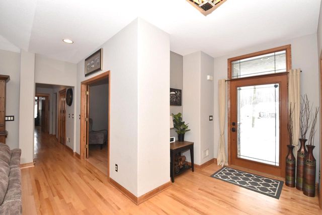 N77W23829 Sun Valley RUN, Sussex, WI 53089