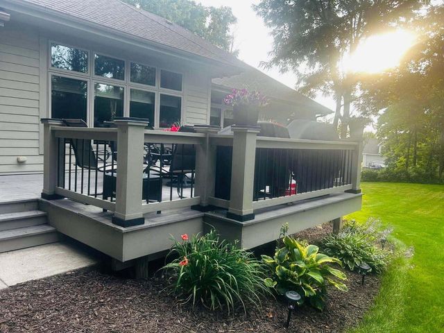 N77W23829 Sun Valley RUN, Sussex, WI 53089