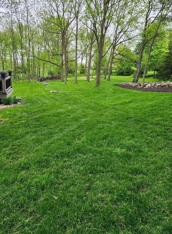 N77W23829 Sun Valley RUN, Sussex, WI 53089