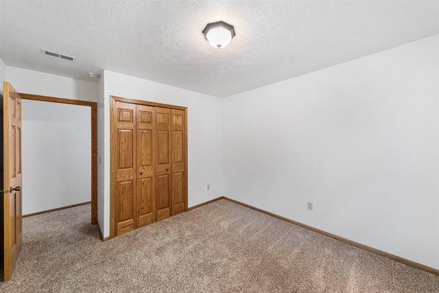 19976 M-60, Three Rivers, MI 49093