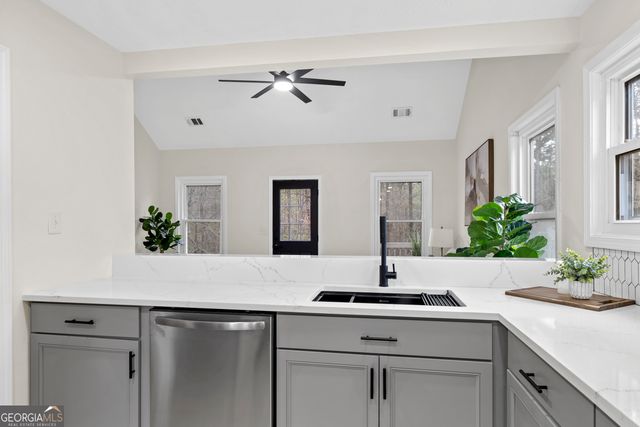 291 Logans Drive SE, Milledgeville, GA 31061