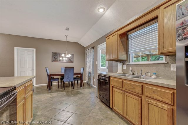 1919 N 55th Place, Fort Smith, AR 72904