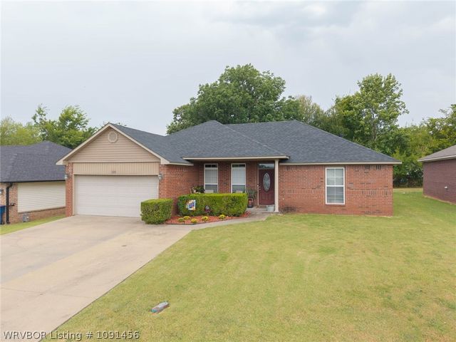 1919 N 55th Place, Fort Smith, AR 72904